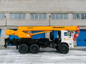 Автокран Ивановец КС-45717К-3В (стрела 21 м) 25 тонн