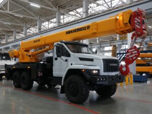 Автокран Ивановец КС-45717-2Р 25 тонн